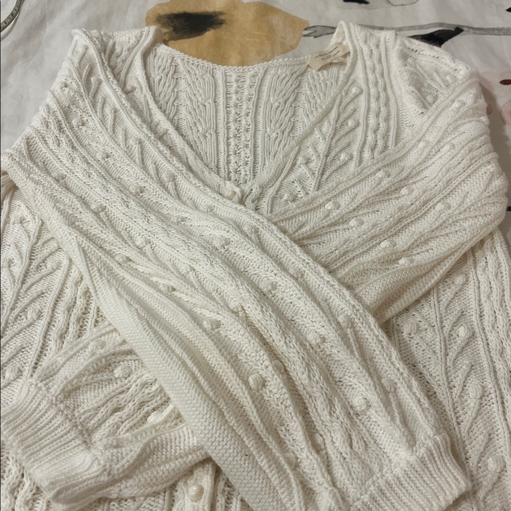 Sezane Cream V-Neck Cable Knit Sweater - Picture 8 of 12